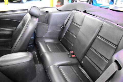 2004 Ford Mustang Deluxe