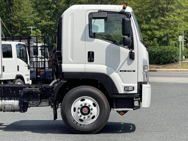 2025 Isuzu FTR