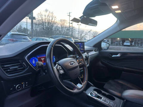 2022 Ford Escape SEL