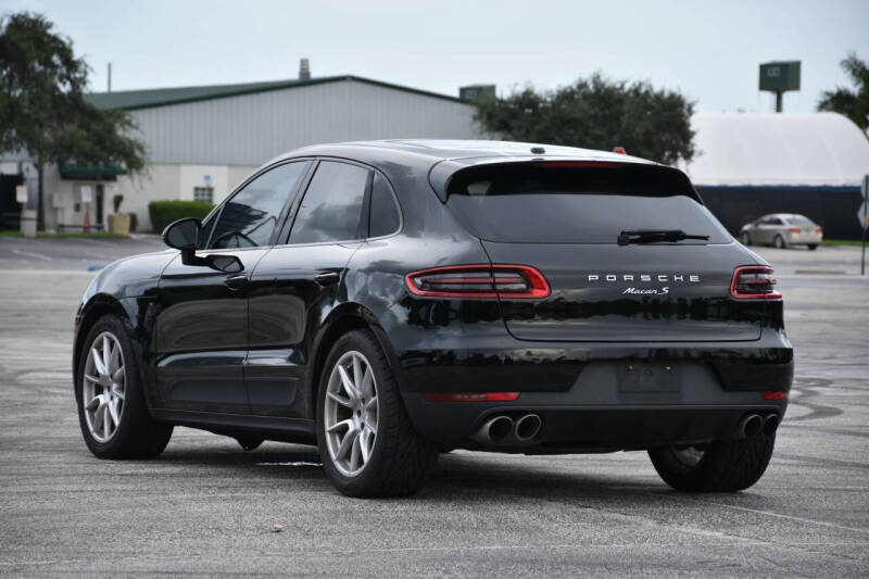 2016 Porsche Macan S