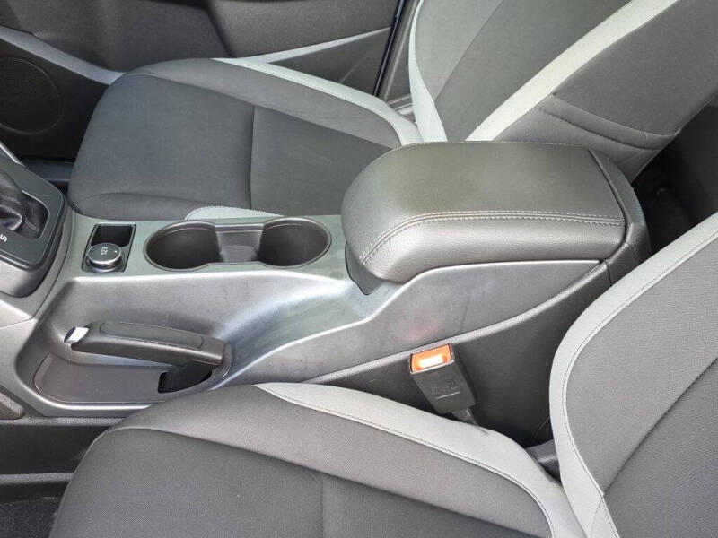 2015 Ford Escape S