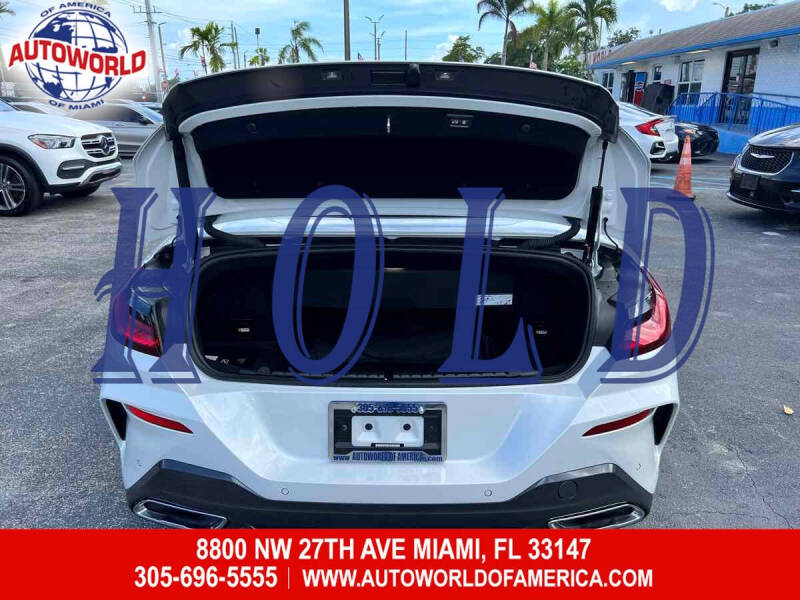 2022 BMW 8 Series 840i