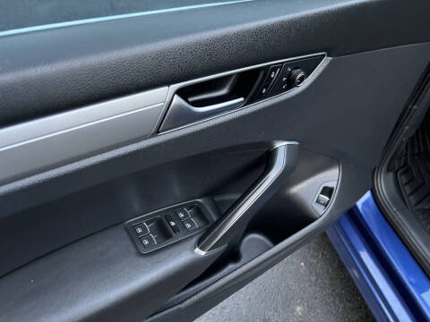 2017 Volkswagen Passat 1.8T S