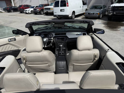 2011 Ford Mustang V6 Premium