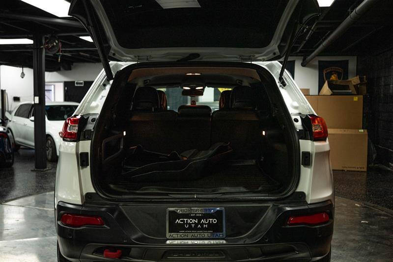 2017 Jeep Cherokee Trailhawk L Plus