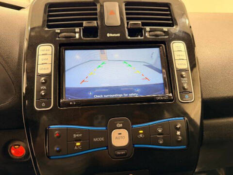 2016 Nissan LEAF SV