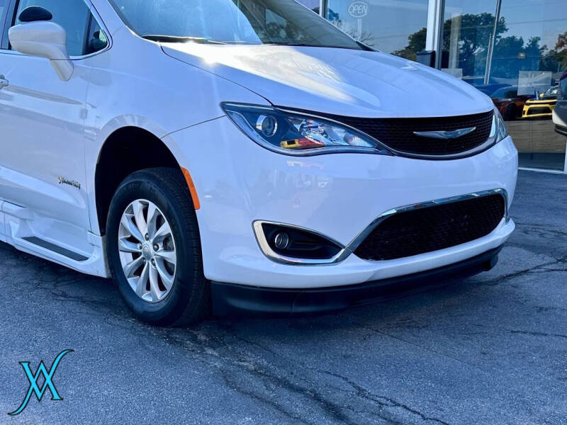 2018 Chrysler Pacifica Touring Plus