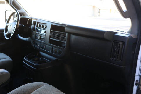 2017 Chevrolet Express LS 2500