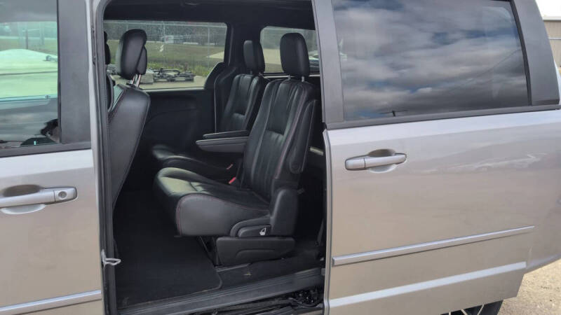 2016 Dodge Grand Caravan R/T