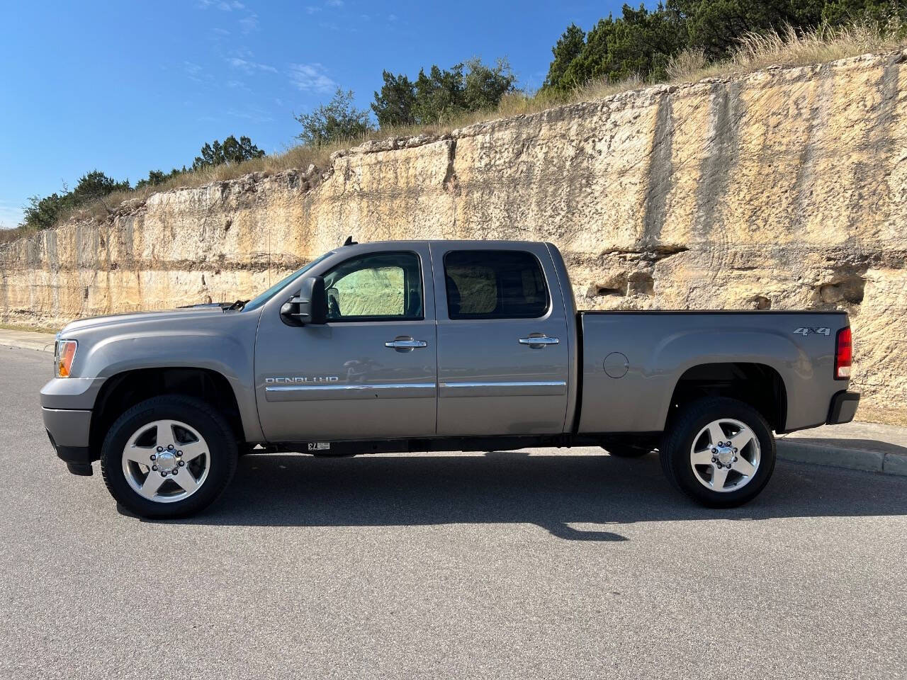 2014 GMC Sierra 2500HD for sale at HP MOTORS in San Antonio, TX