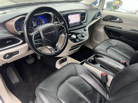 2018 Chrysler Pacifica Touring L Plus