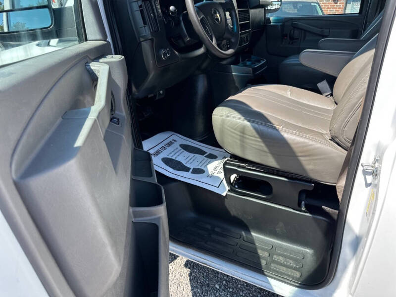 2019 Chevrolet Express 2500