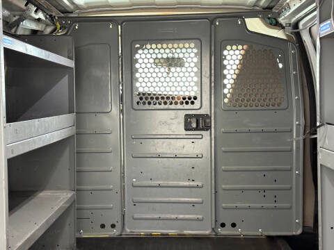 2017 Chevrolet Express 2500