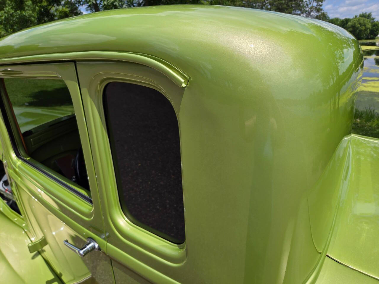 1930 Dodge 5-Window Coupe 100
