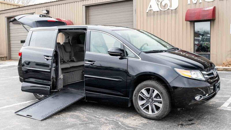 2016 Dodge Grand Caravan for sale at A&J Mobility in Valders WI