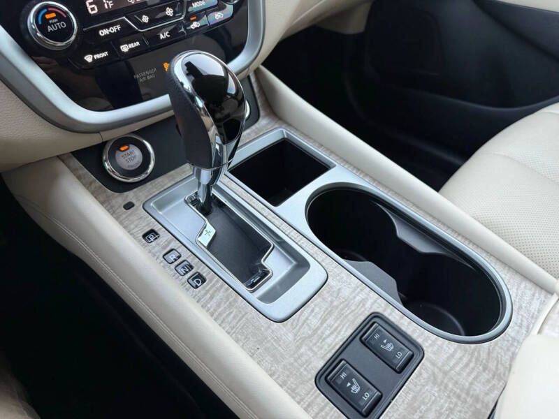 2022 Nissan Murano SL