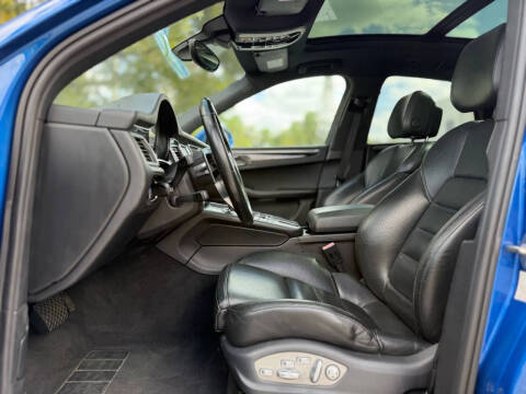 2015 Porsche Macan S