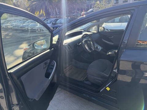 2013 Toyota Prius One