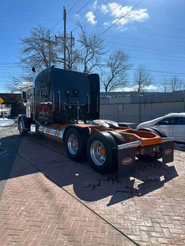 2020 Peterbilt 389