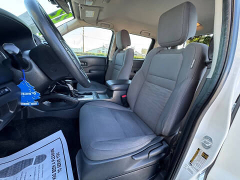 2022 Nissan Frontier S