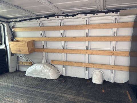 2021 Chevrolet Express 2500