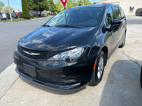 2023 Chrysler Voyager for sale at Chuck's Sheridan Auto in Mount Pleasant WI