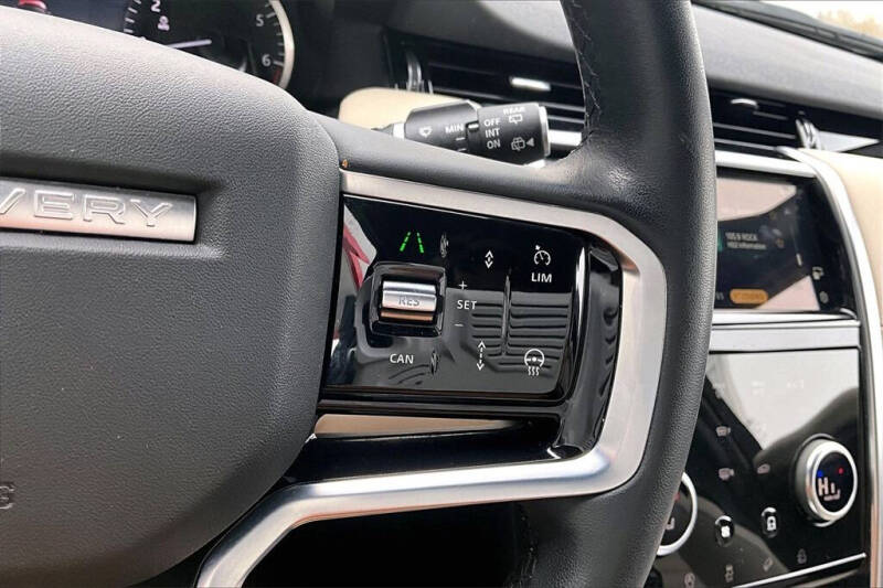 2023 Land Rover Discovery Sport P250 SE