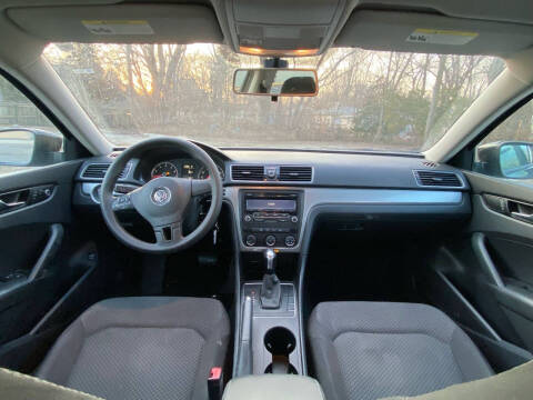 2013 Volkswagen Passat S