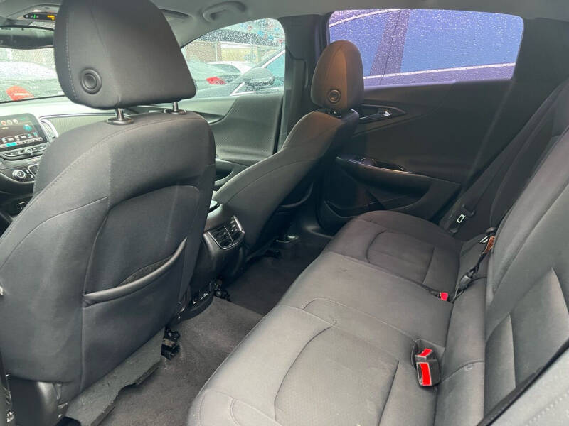 2017 Chevrolet Malibu LT