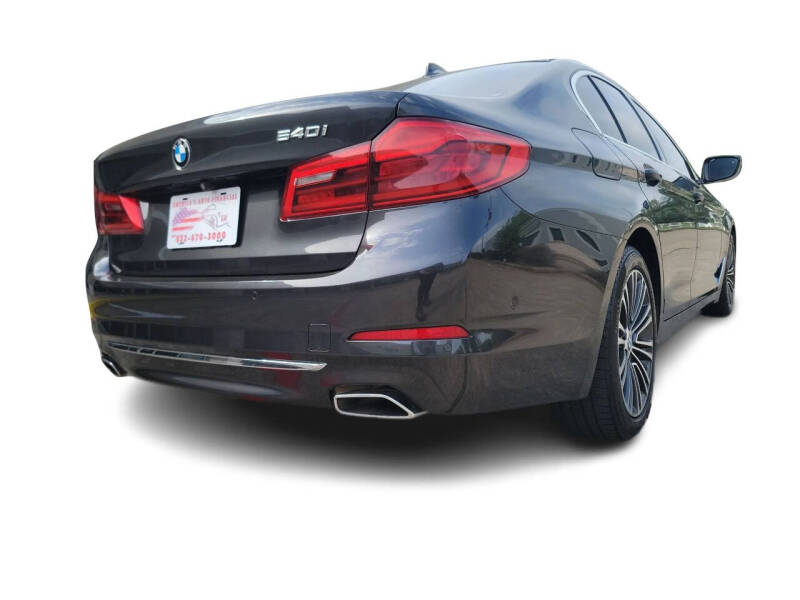 2019 BMW 5 Series 540i