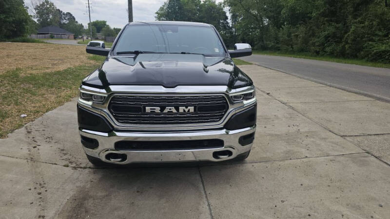 2019 RAM Ram 1500 Pickup Limited photo 3