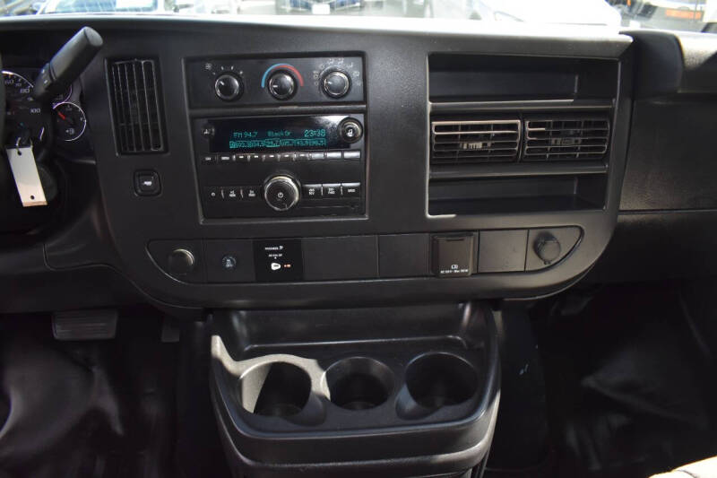 2017 Chevrolet Express 2500