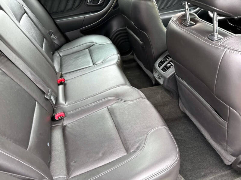 2015 Ford Taurus SEL