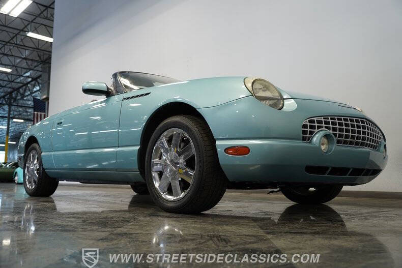 2002 Ford Thunderbird Deluxe