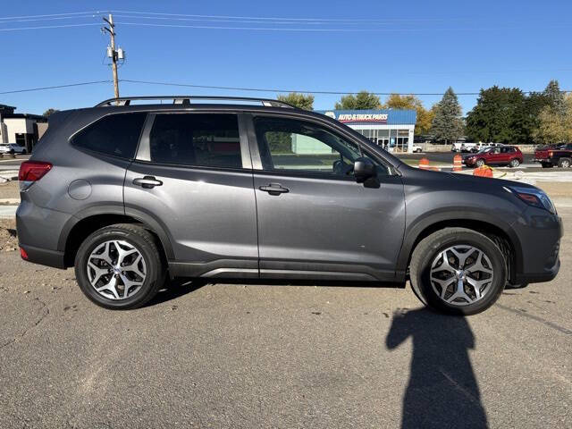 2023 Subaru Forester Premium