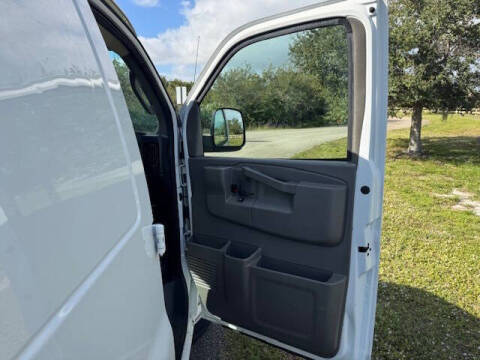 2021 Chevrolet Express 2500