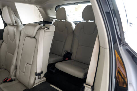 2020 Volvo XC90 T5 Momentum