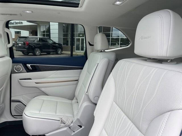 2026 Buick Enclave Avenir