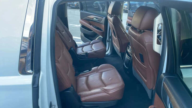 2017 Cadillac Escalade ESV Premium Luxury