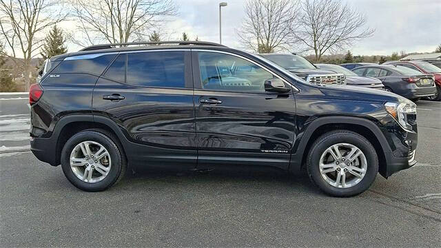 2022 GMC Terrain SLE