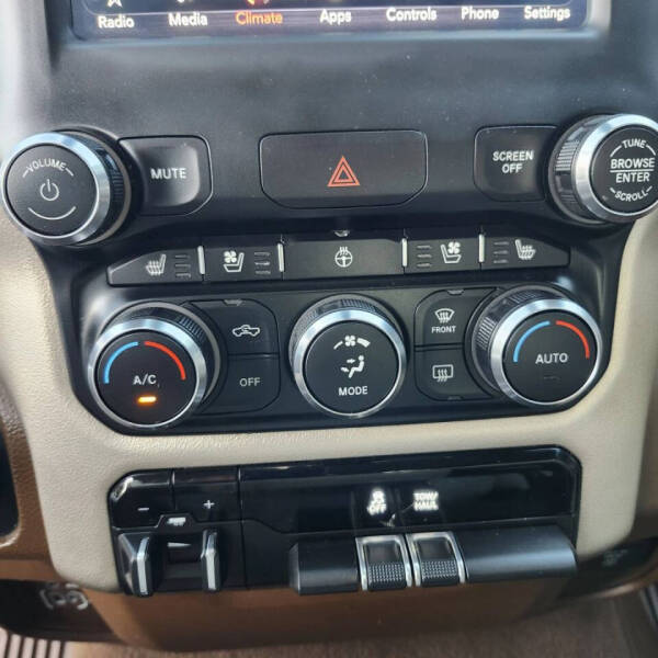 2019 RAM 1500 Laramie