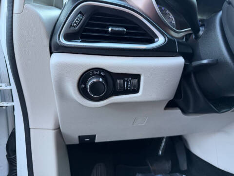 2018 Chrysler Pacifica LX