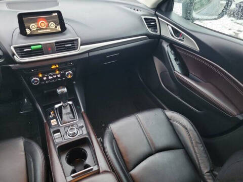 2017 Mazda MAZDA3 Touring