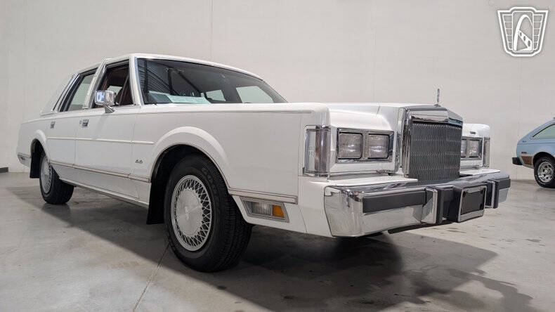 1988 Lincoln Town Car