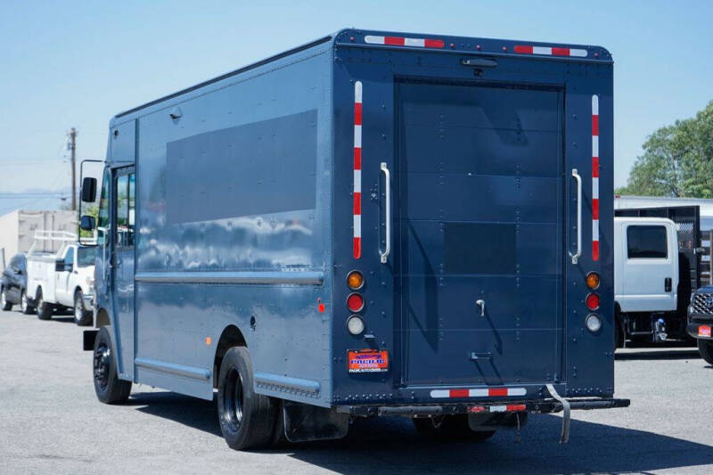 2020 Freightliner MT45 Chassis