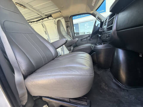 2016 GMC Savana 2500