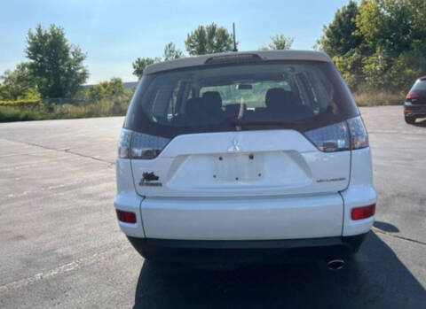 2010 Mitsubishi Outlander ES