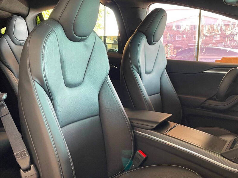 2022 Tesla Model X Plaid