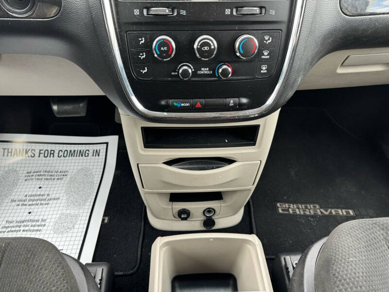 2015 Dodge Grand Caravan American Value Package