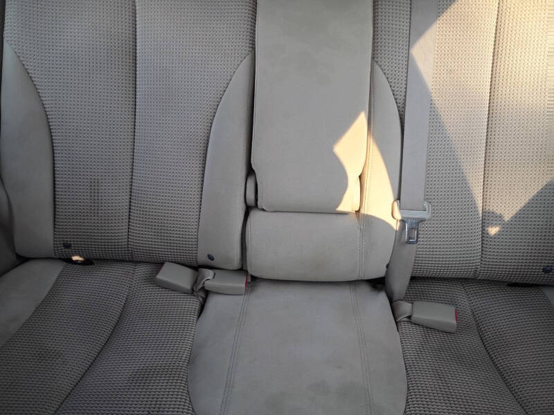 2011 Nissan Versa 1.8 SL